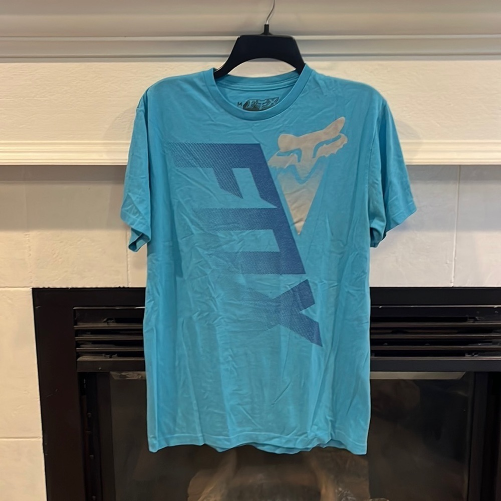 Fox racing t shirt. Men’s size medium regular fit. 25C